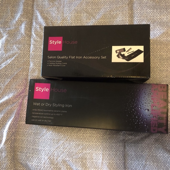 Style House Wet & Dry Flats Iron + Accessory set - Picture 1 of 3